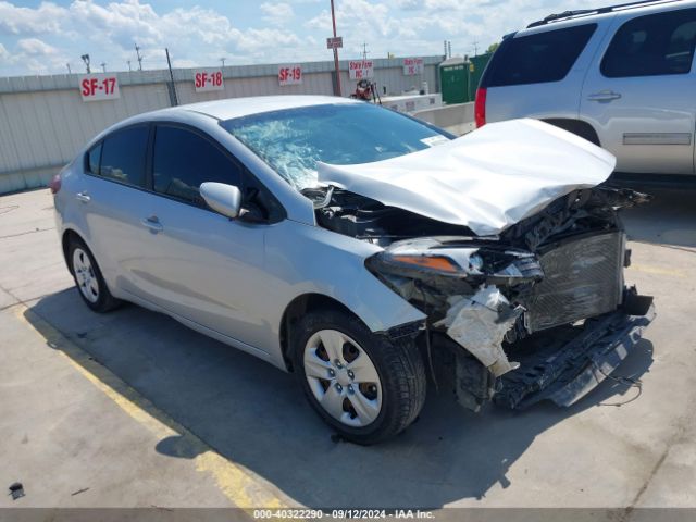 KIA FORTE 2017 3kpfk4a70he042968