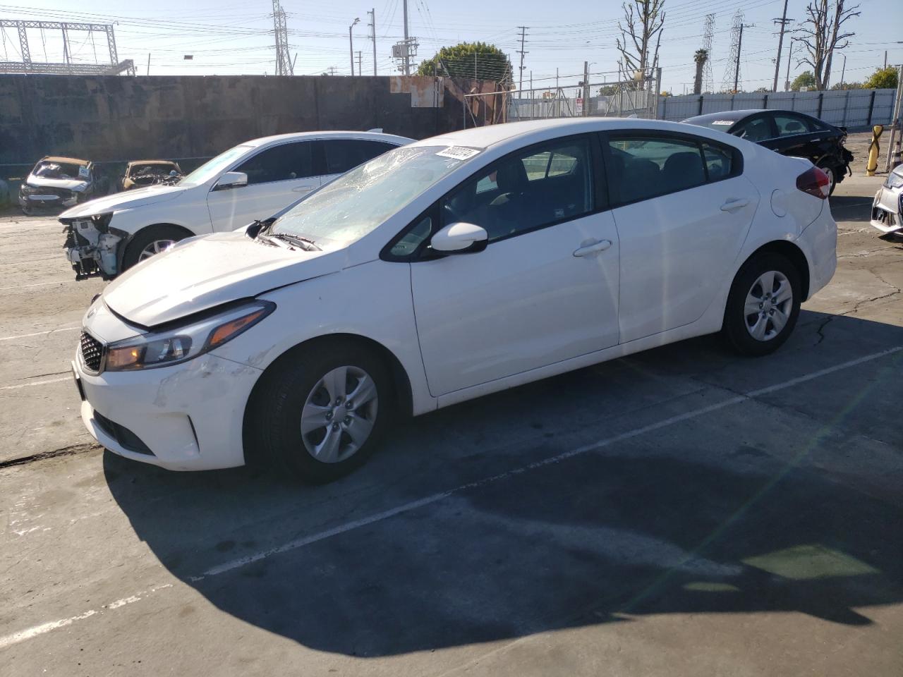 KIA FORTE 2017 3kpfk4a70he047927