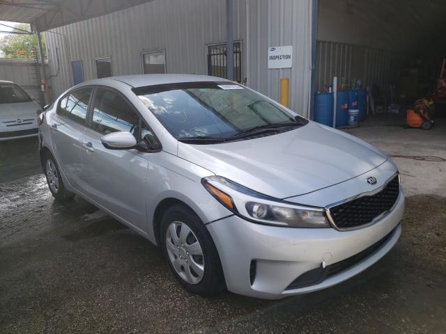 KIA FORTE LX 2017 3kpfk4a70he049970