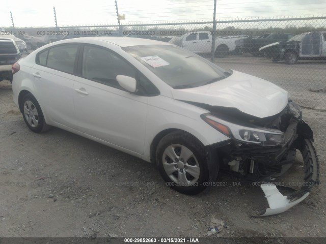 KIA FORTE 2017 3kpfk4a70he072035