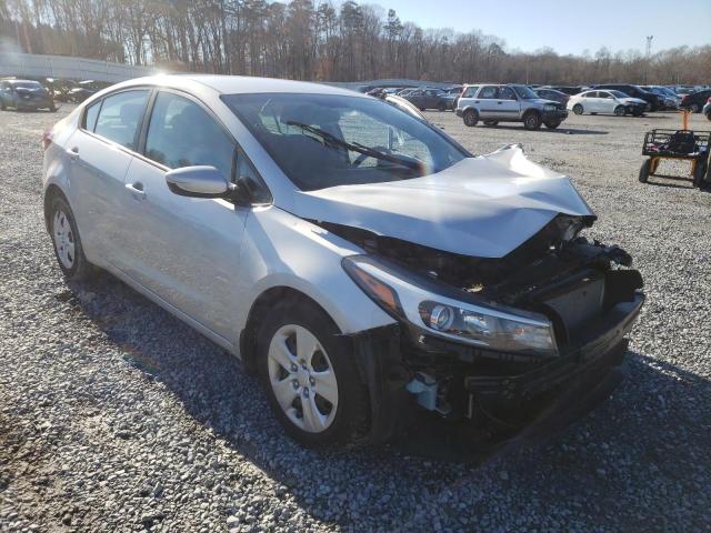 KIA FORTE LX 2017 3kpfk4a70he080992