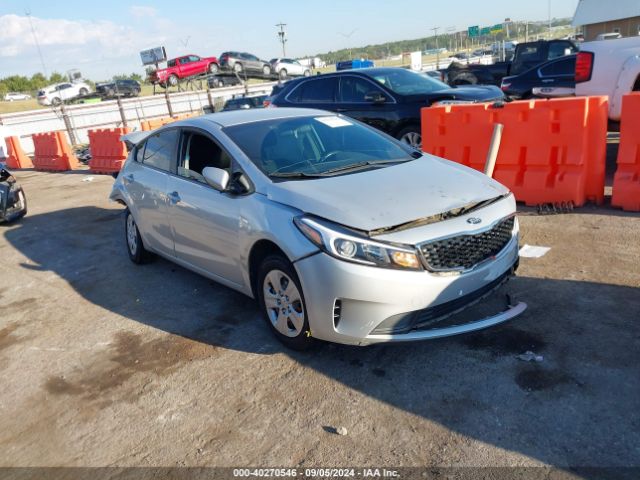 KIA FORTE 2017 3kpfk4a70he085254