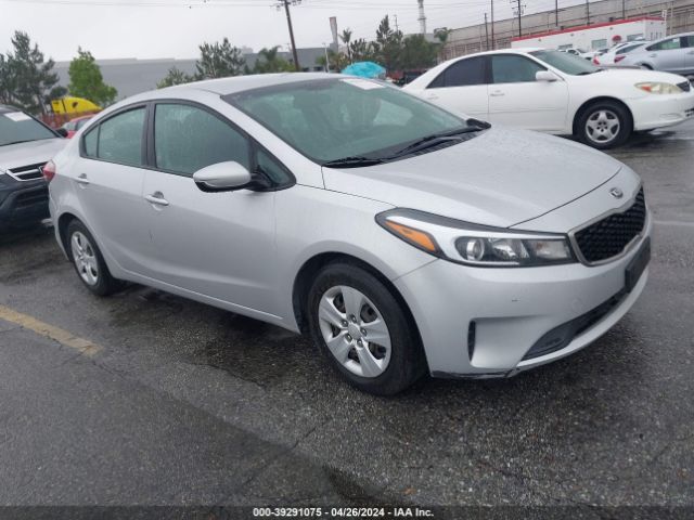 KIA FORTE 2017 3kpfk4a70he091426