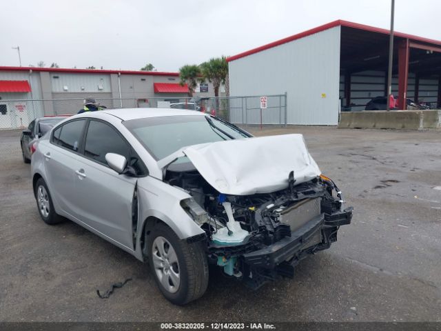 KIA FORTE 2017 3kpfk4a70he096982