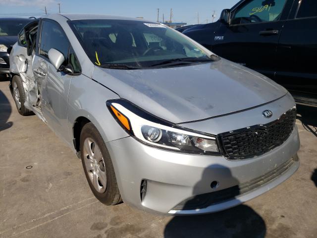 KIA FORTE LX 2017 3kpfk4a70he111061