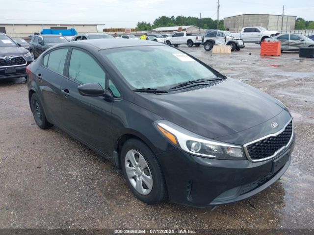 KIA FORTE 2017 3kpfk4a70he114025