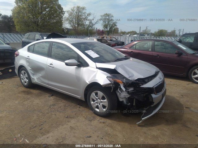 KIA FORTE 2017 3kpfk4a70he116275