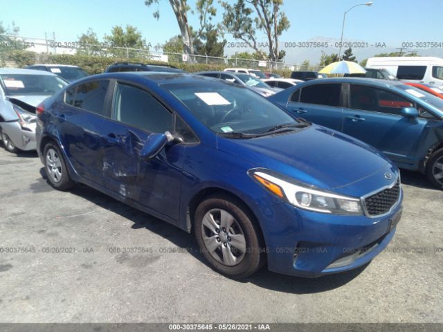 KIA FORTE 2017 3kpfk4a70he145372