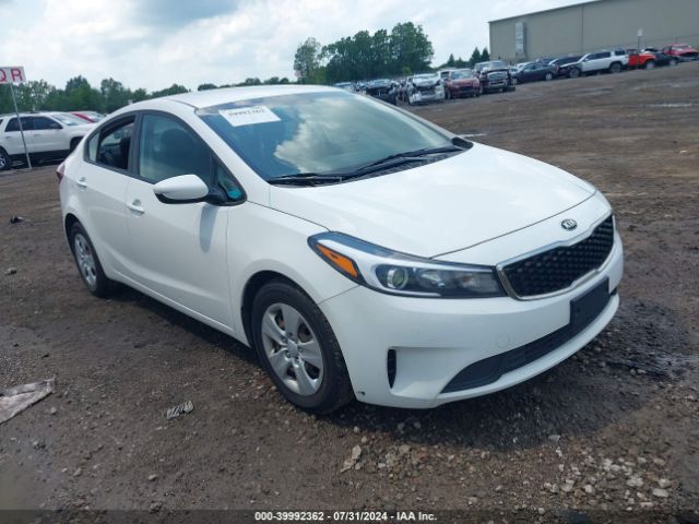 KIA FORTE 2017 3kpfk4a70he145761