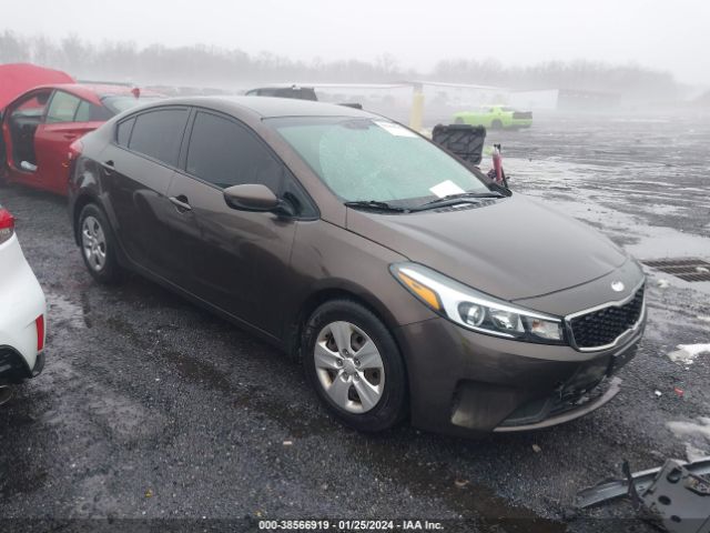 KIA FORTE 2018 3kpfk4a70je197249