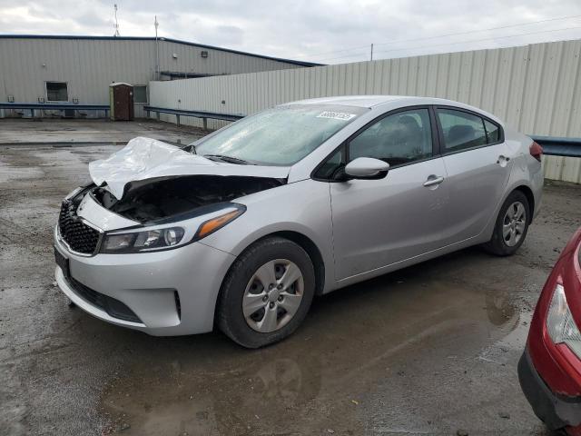 KIA FORTE LX 2018 3kpfk4a70je198305