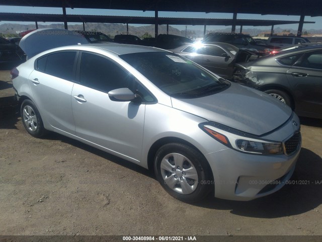 KIA FORTE 2018 3kpfk4a70je225678