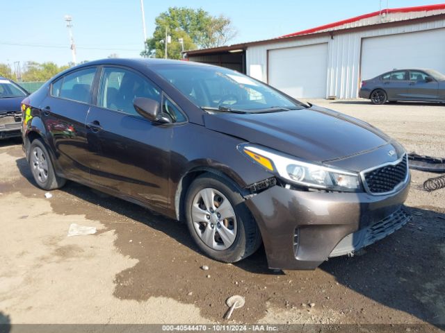 KIA FORTE 2018 3kpfk4a70je226832