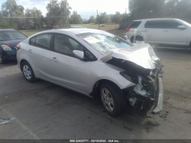 KIA FORTE 2018 3kpfk4a70je249611