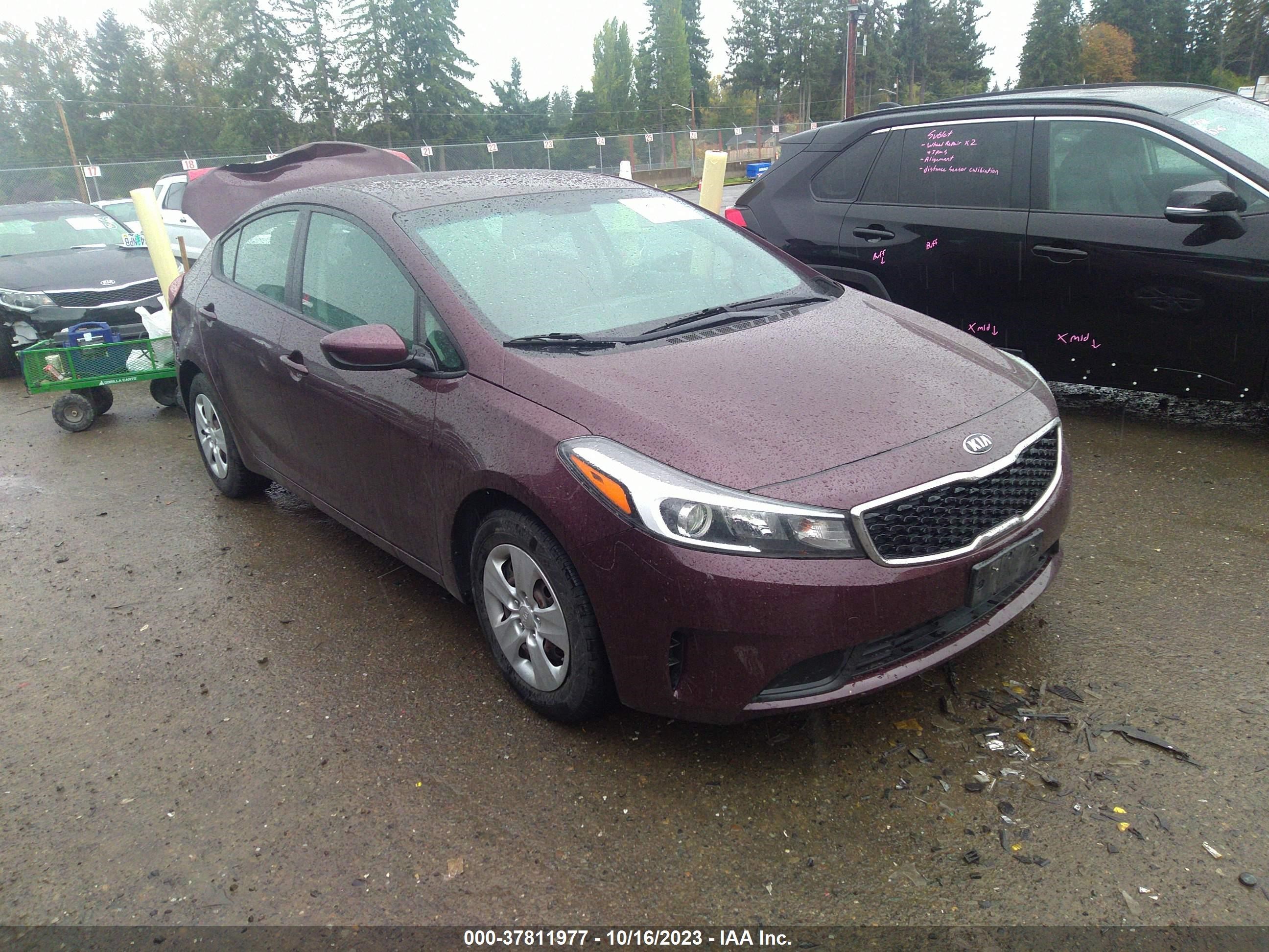 KIA FORTE 2018 3kpfk4a70je265811