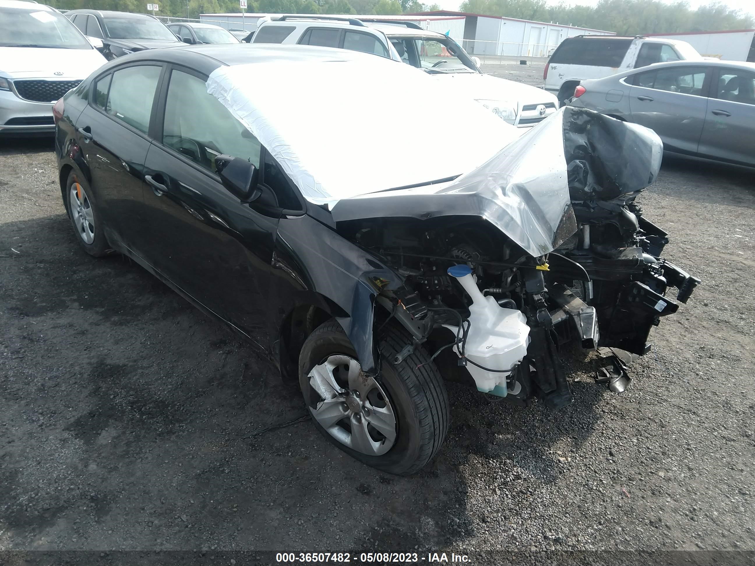 KIA FORTE 2018 3kpfk4a70je277991