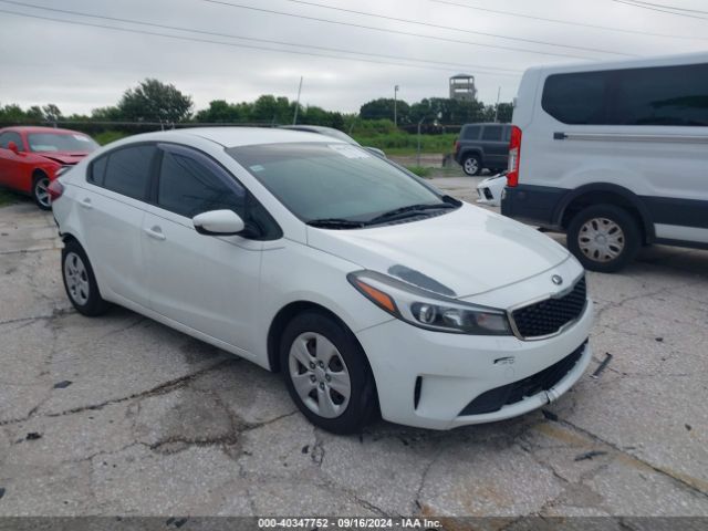 KIA FORTE 2017 3kpfk4a71he025323