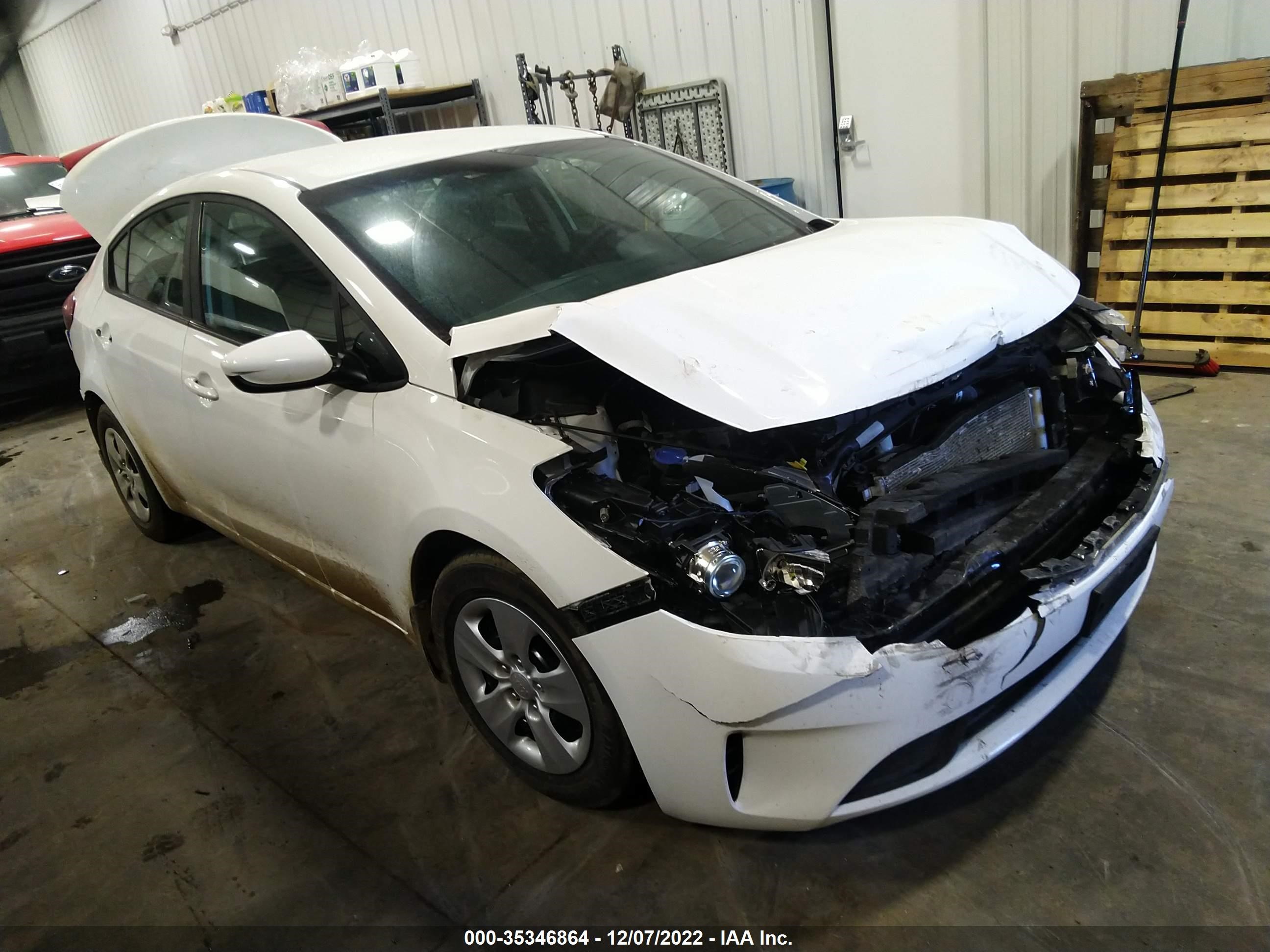 KIA FORTE 2017 3kpfk4a71he034734