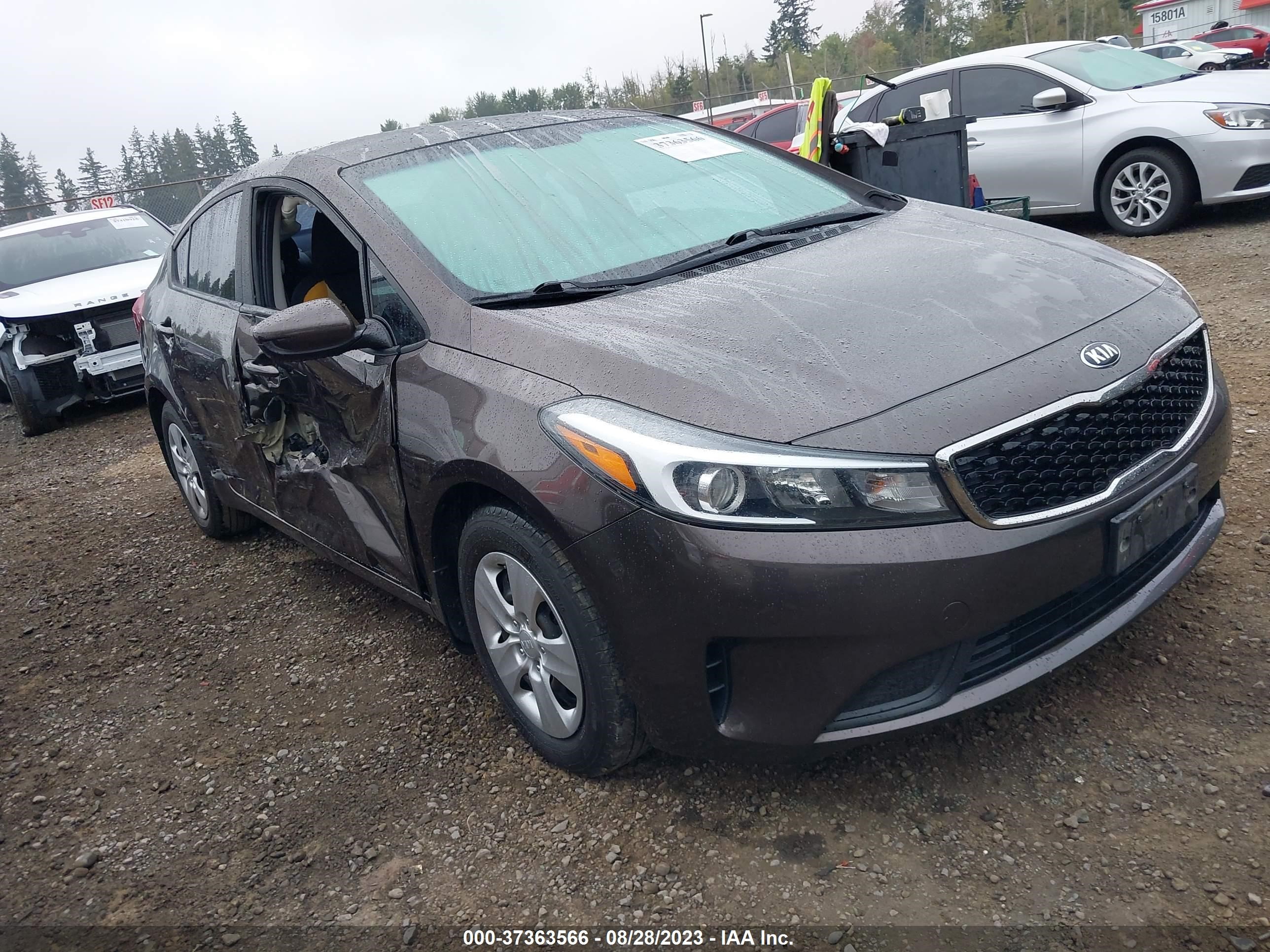 KIA FORTE 2017 3kpfk4a71he146370