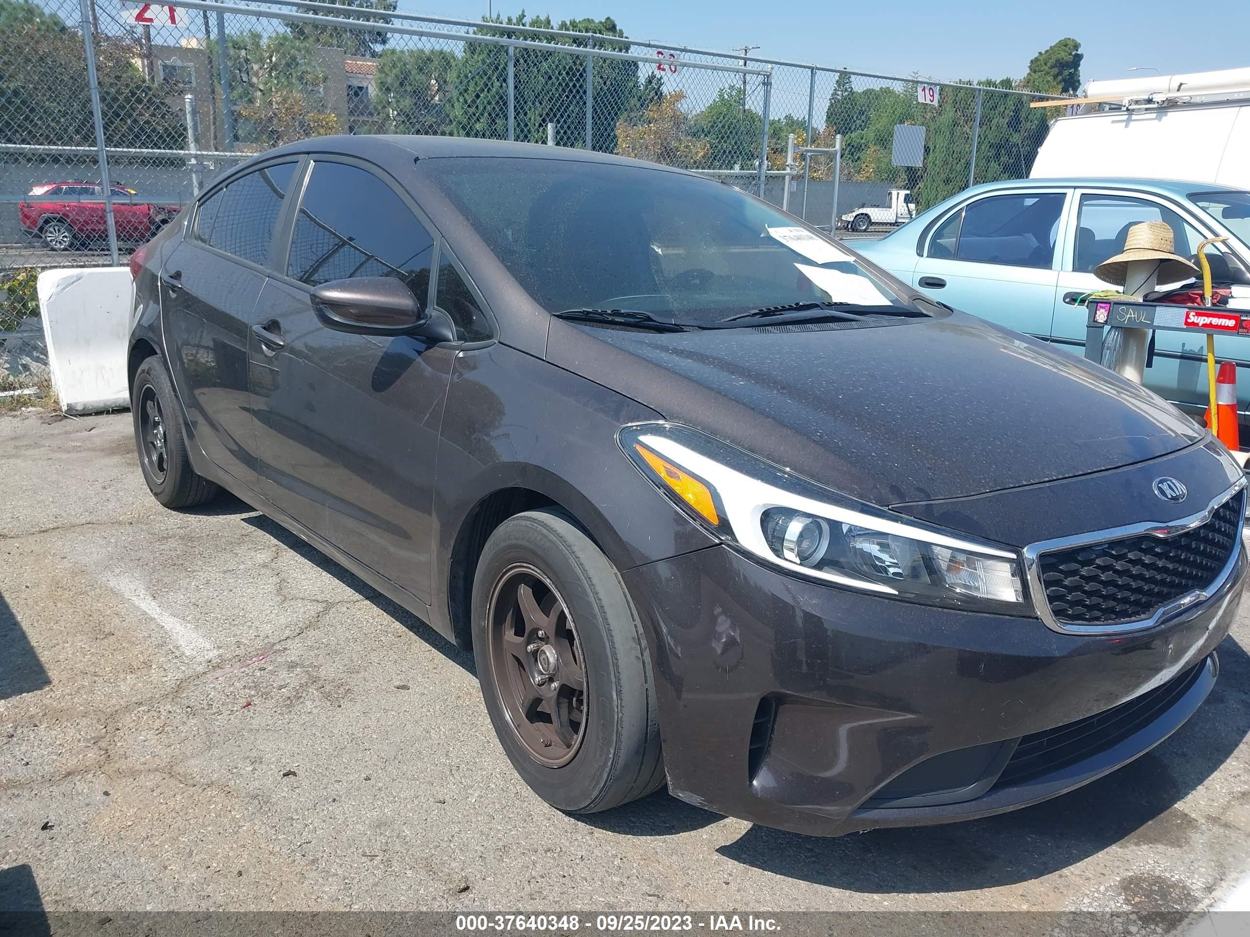 KIA FORTE 2017 3kpfk4a71he160379