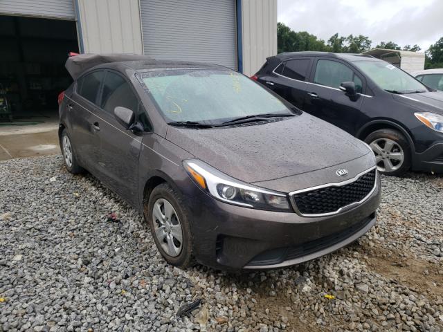 KIA FORTE LX 2018 3kpfk4a71je176264