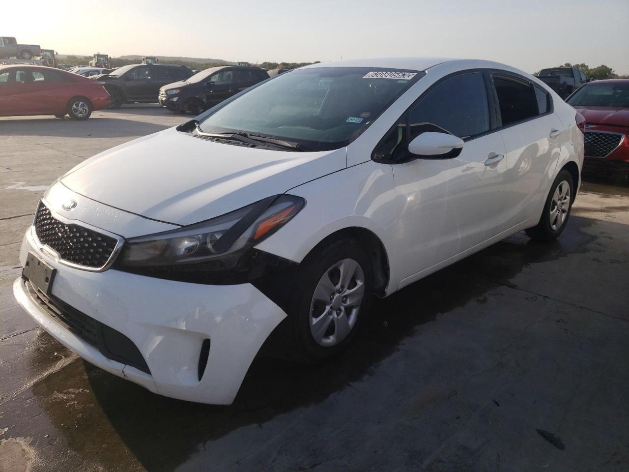 KIA FORTE 2018 3kpfk4a71je229139