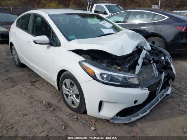 KIA FORTE 2018 3kpfk4a71je244904