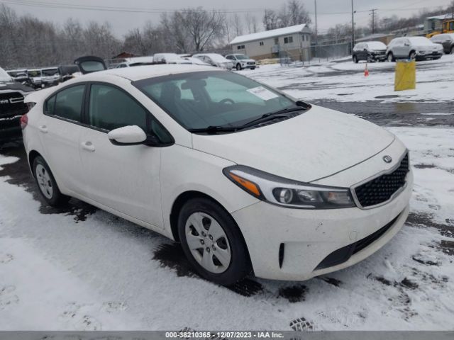 KIA FORTE 2018 3kpfk4a71je245373