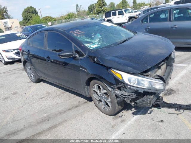 KIA FORTE 2018 3kpfk4a71je251738