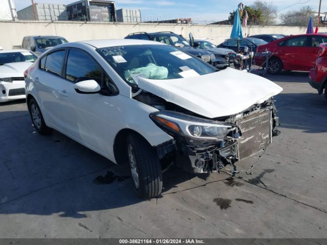 KIA FORTE 2017 3kpfk4a72he023600