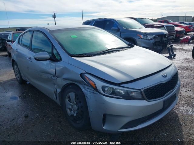 KIA FORTE 2017 3kpfk4a72he044690