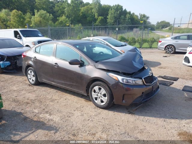 KIA FORTE 2017 3kpfk4a72he066365