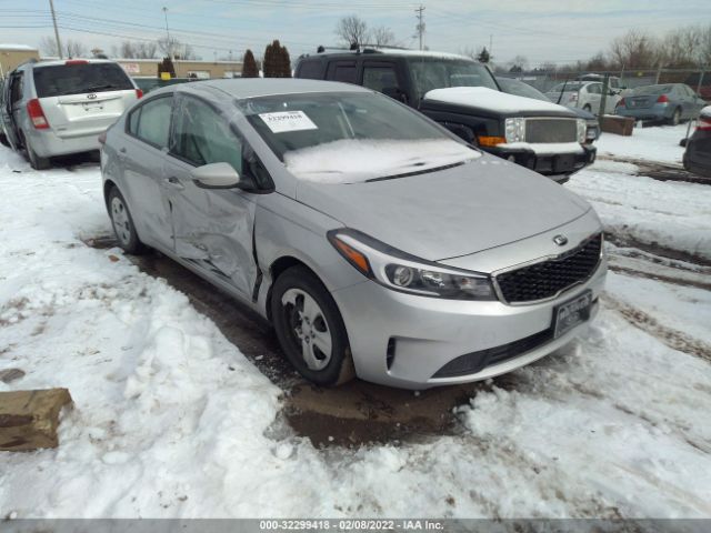 KIA FORTE 2017 3kpfk4a72he073820