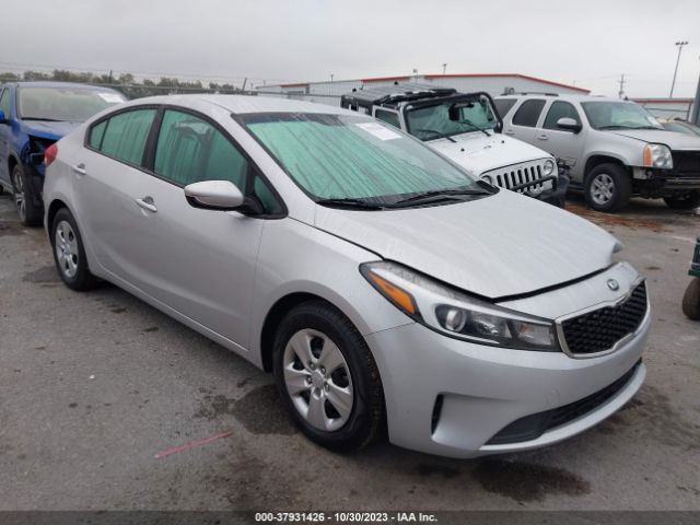 KIA FORTE 2017 3kpfk4a72he143638