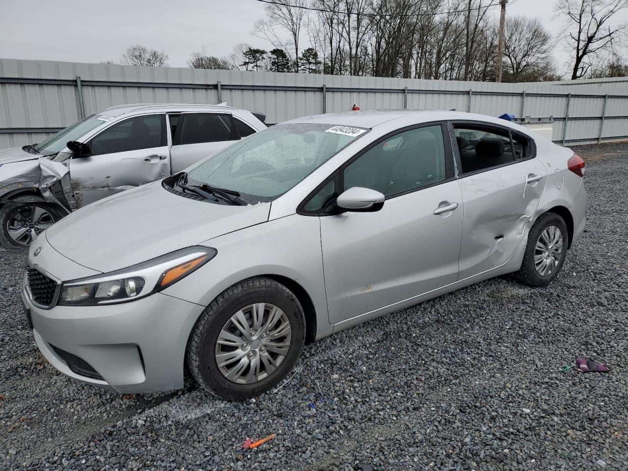 KIA FORTE 2018 3kpfk4a72je214407