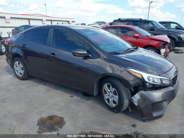 KIA FORTE 2018 3kpfk4a72je227318