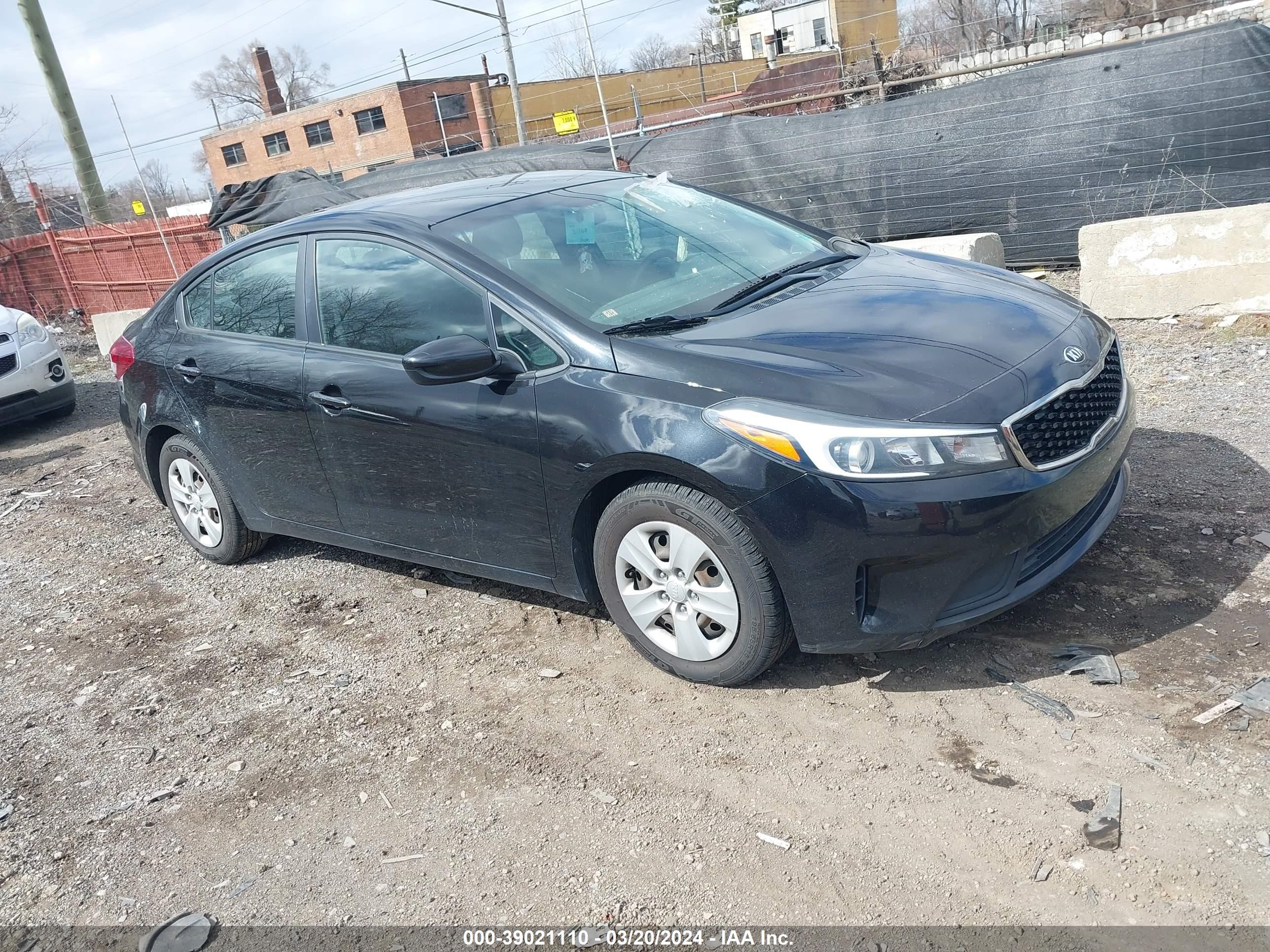 KIA FORTE 2017 3kpfk4a73he057108