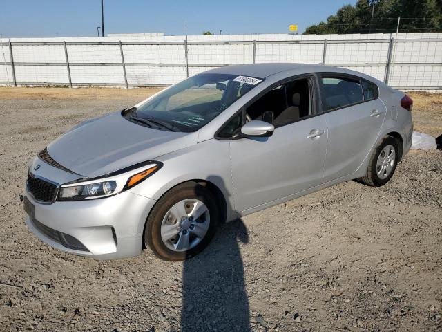 KIA FORTE LX 2017 3kpfk4a73he124435