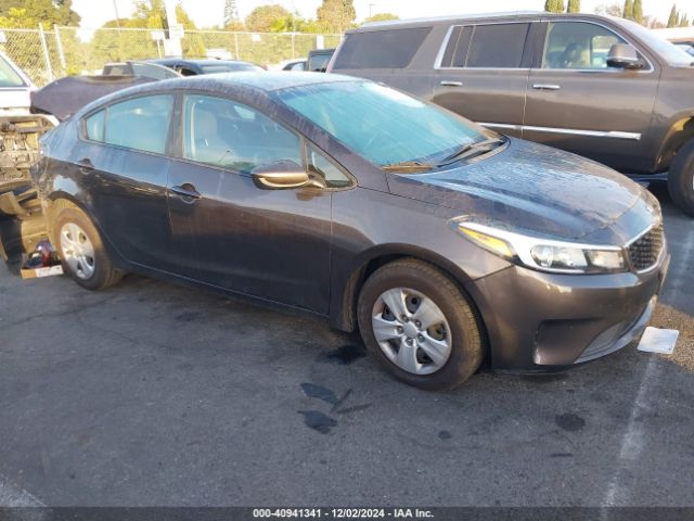 KIA FORTE 2017 3kpfk4a73he130381