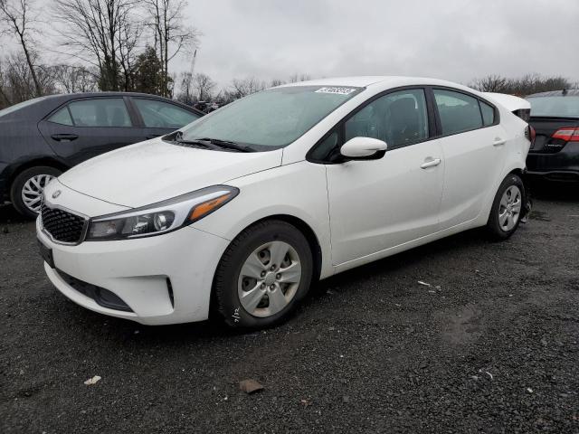 KIA FORTE LX 2018 3kpfk4a73je197827