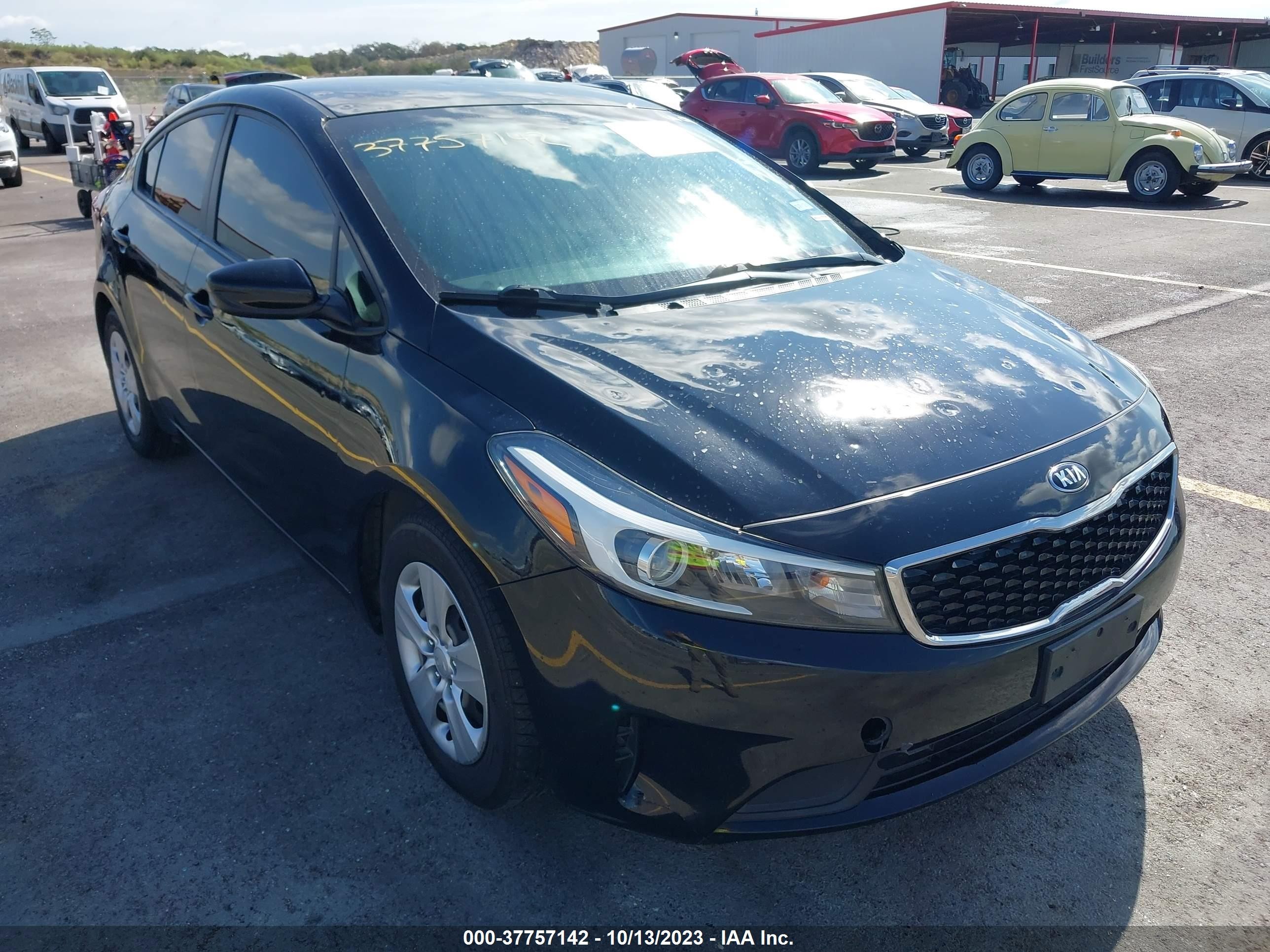 KIA FORTE 2018 3kpfk4a73je242832