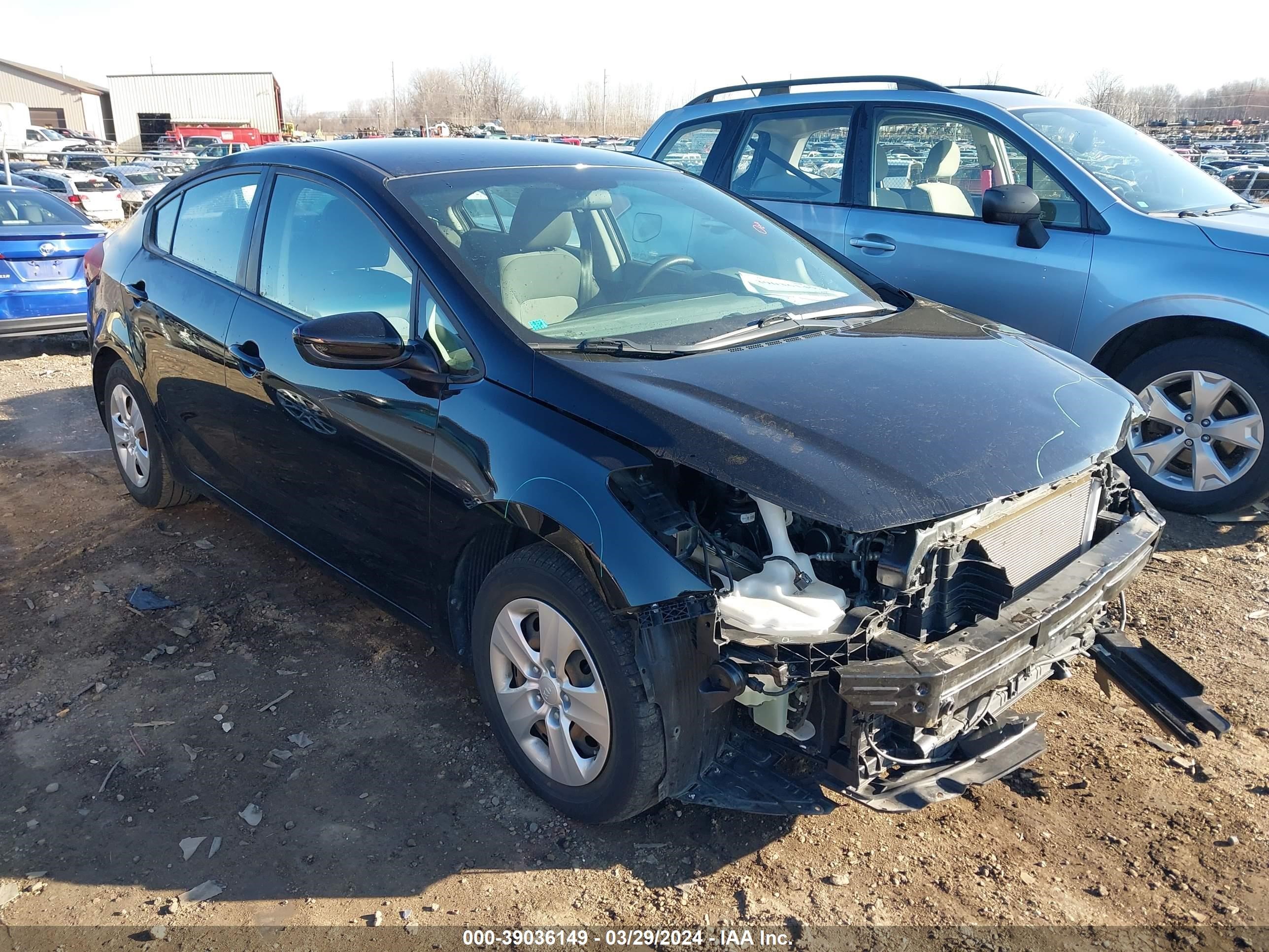 KIA FORTE 2018 3kpfk4a73je276141