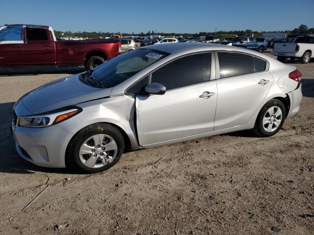 KIA FORTE LX 2018 3kpfk4a73je284871