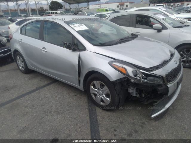 KIA FORTE 2017 3kpfk4a74he020620