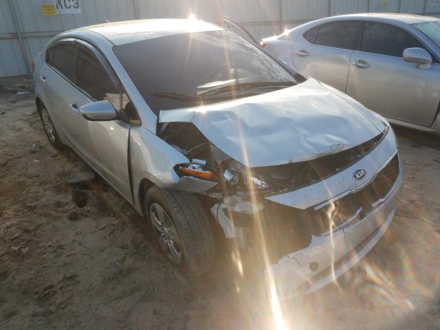 KIA FORTE LX 2017 3kpfk4a74he029379