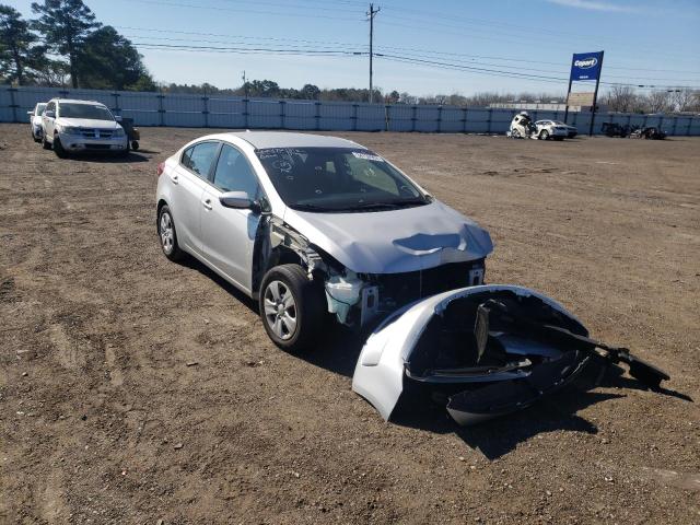 KIA FORTE LX 2017 3kpfk4a74he033853