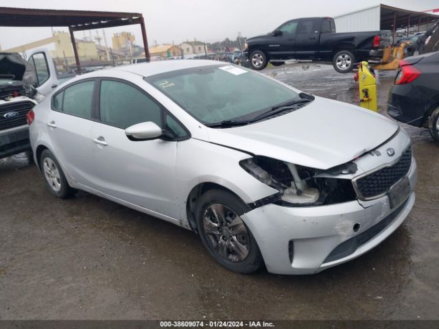 KIA FORTE 2017 3kpfk4a74he047669