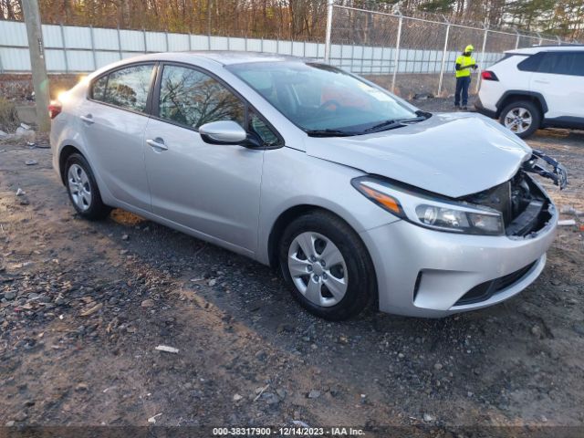 KIA FORTE 2017 3kpfk4a74he059479