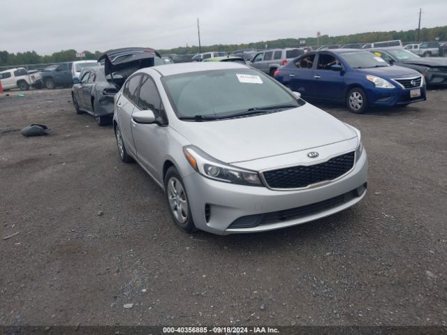 KIA FORTE 2017 3kpfk4a74he102735