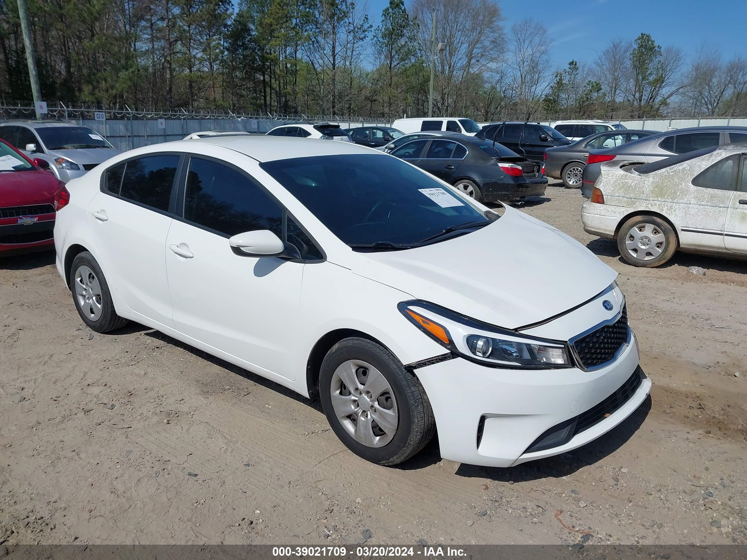 KIA FORTE 2017 3kpfk4a74he122807